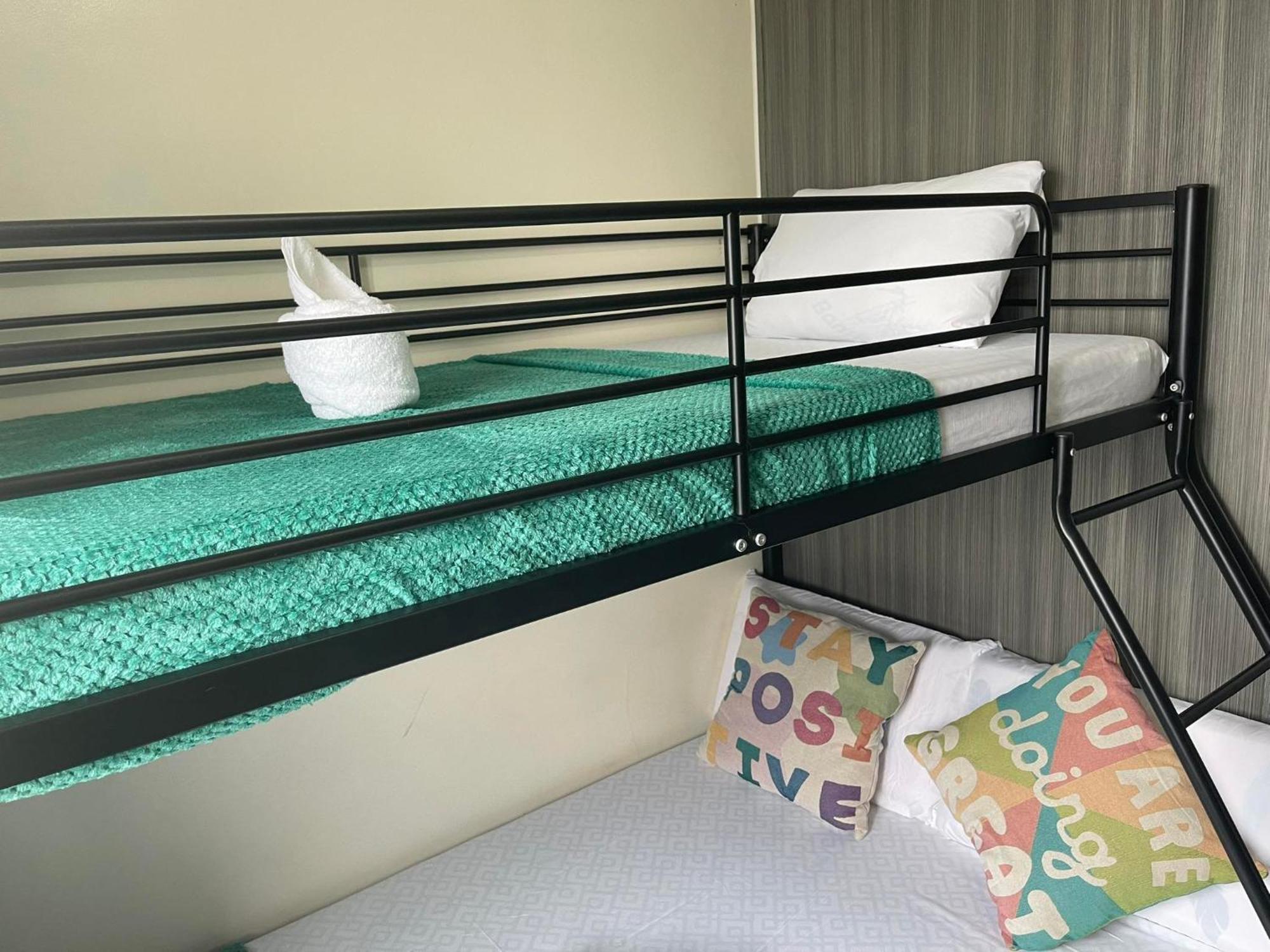 Green Residences Stays By Pbyy Manila Zewnętrze zdjęcie